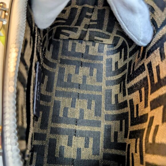 Fendi x Marc Jacobs Peekaboo Top Handle Bag in Cream Leather with Neon Yellow HW - Picture 10 of 14